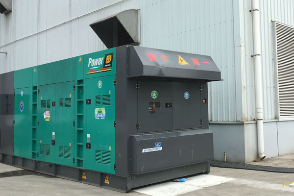 清镇燃油滤清器的更换流程是怎样的？